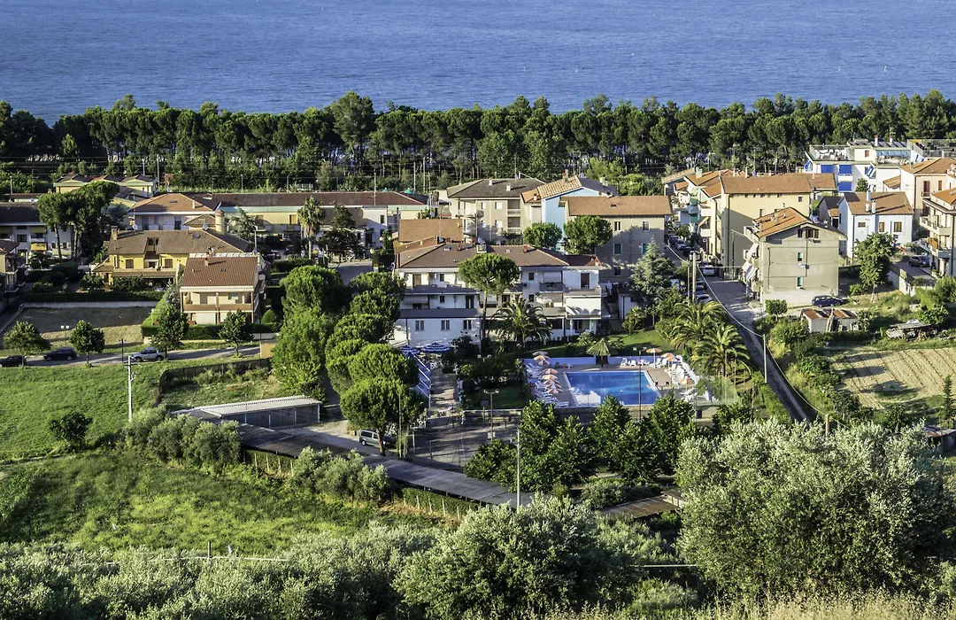 Pineto Resort-1